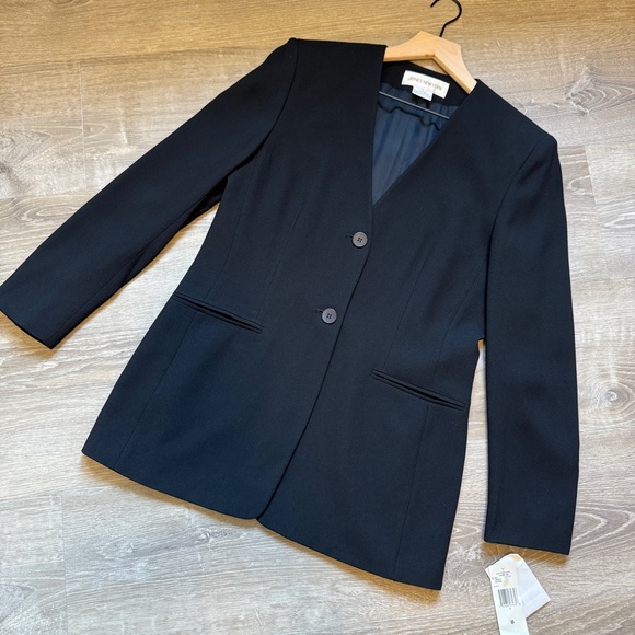 Jones New York Women's Black Blazer-Size 8/NWT - Picture 4 of 14